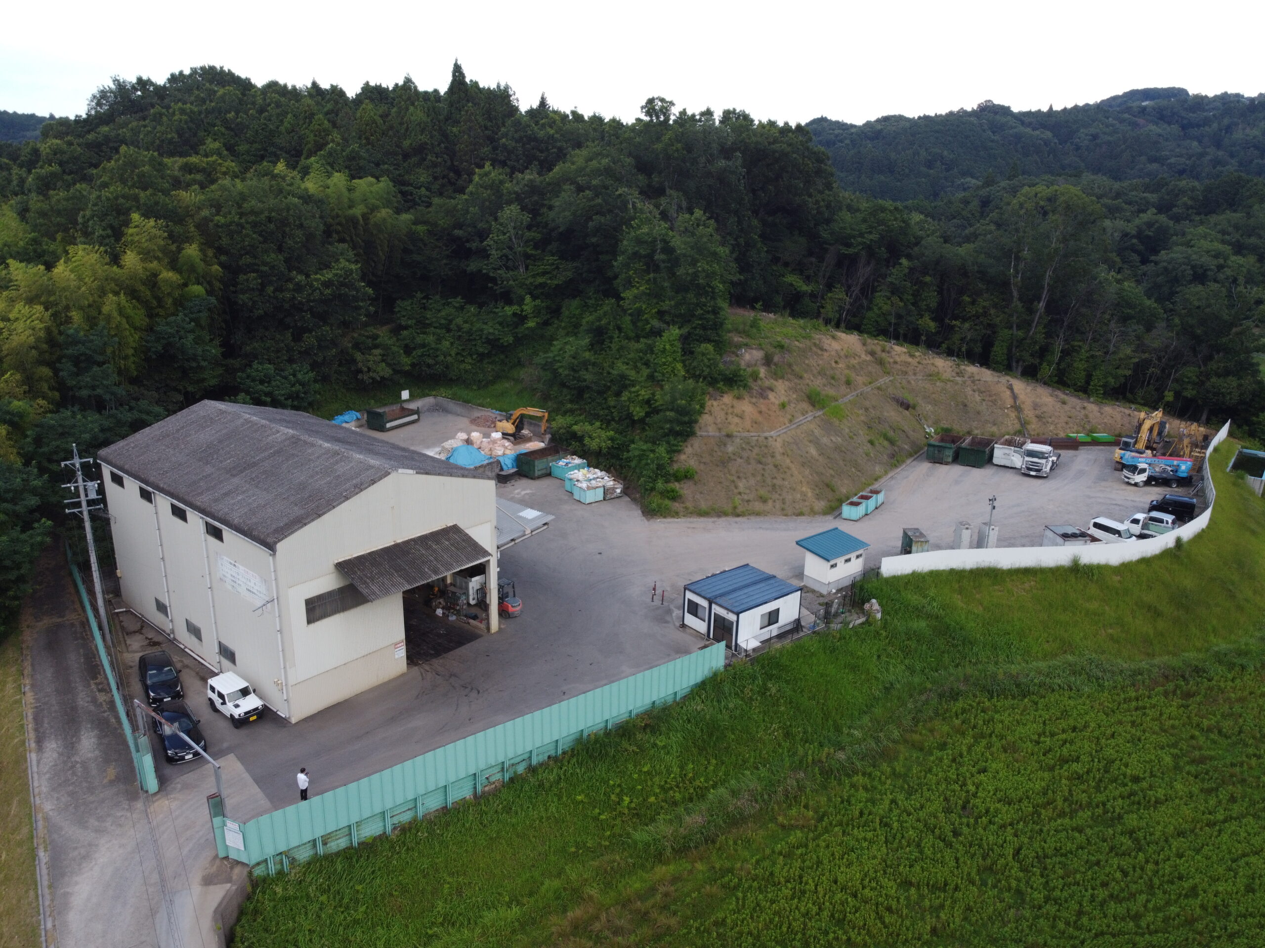 名張市の解体工事会社日新商会です